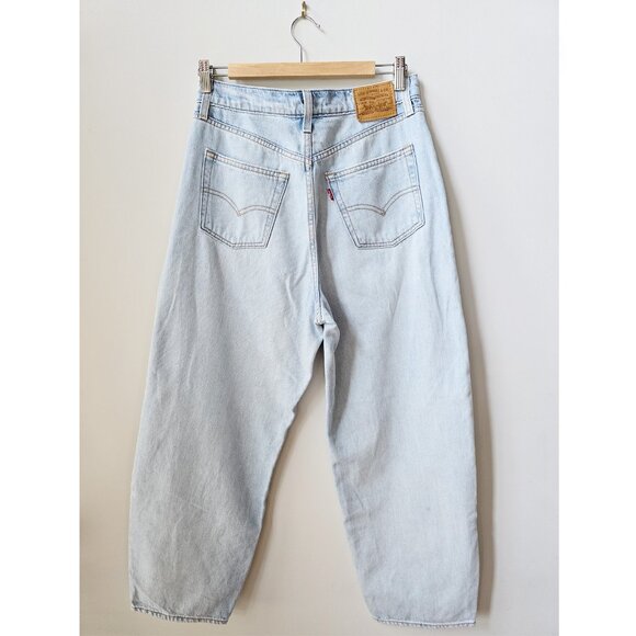 Free People Levi's Premium Balloon Leg Jeans in Dad's Jokes Light Blue 29 Waist - Picture 2 of 10